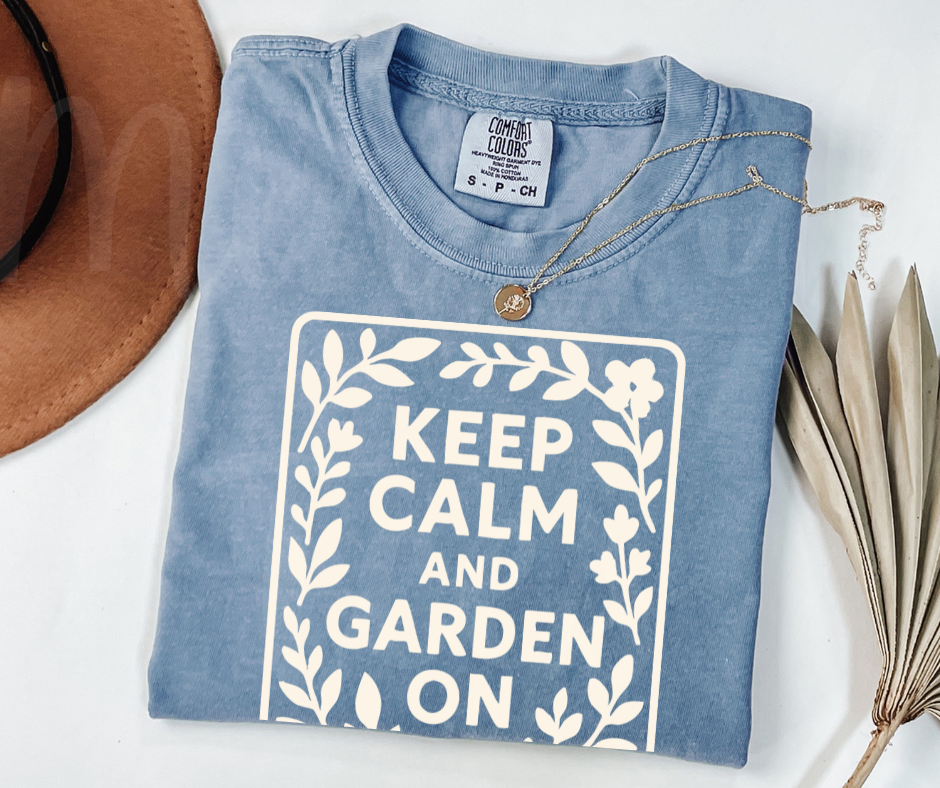 "Keep Calm And Garden On" Funny Plant Lover Tee Design Unisex heavyweight t-shirt