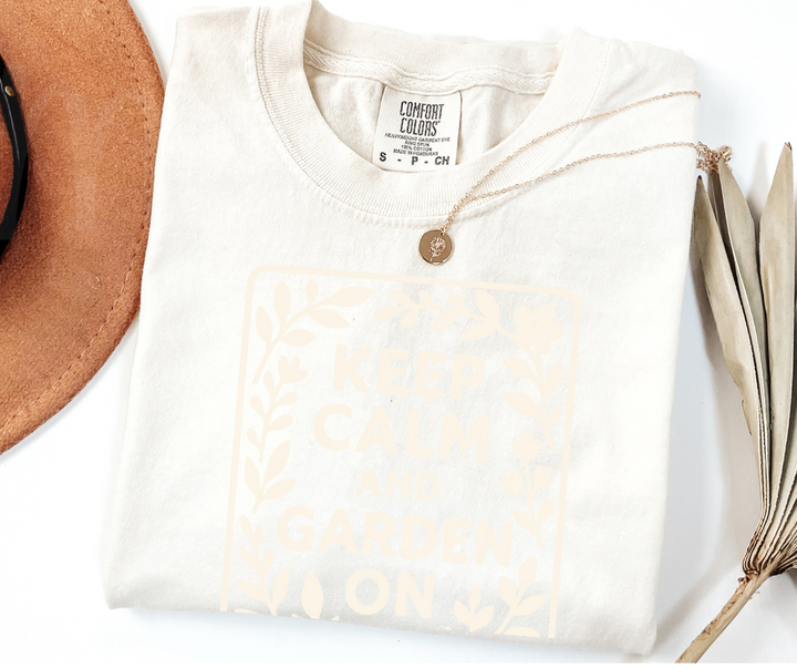 "Keep Calm And Garden On" Funny Plant Lover Tee Design Unisex heavyweight t-shirt